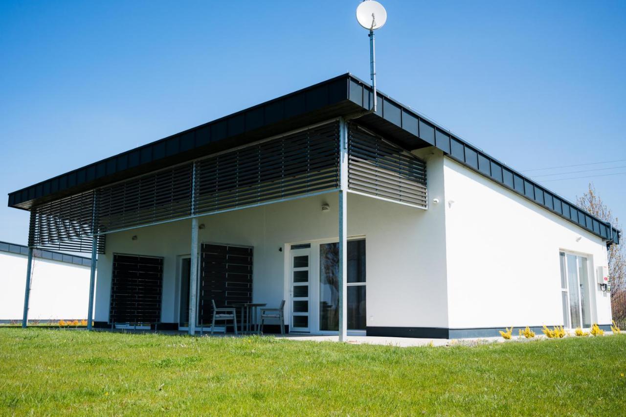 Sun City Vizisport Paradicsom Hodmezovasarhely Exterior photo
